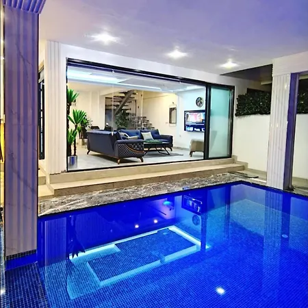 My Palace Heated Pool * ベレキ