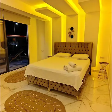 My Palace Heated Pool Villa *