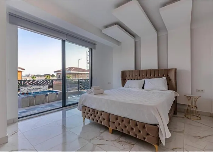 Вилла My Palace Heated Pool *